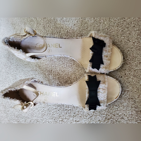 Chanel Pink Fabric Sandals (Size 9.5) - Picture 2 of 9